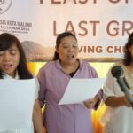 Singing Performance by War, Yebi, Tuti